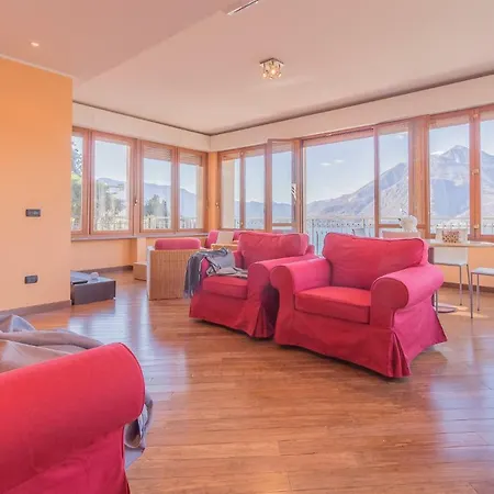 Varenna Paradise 3 公寓