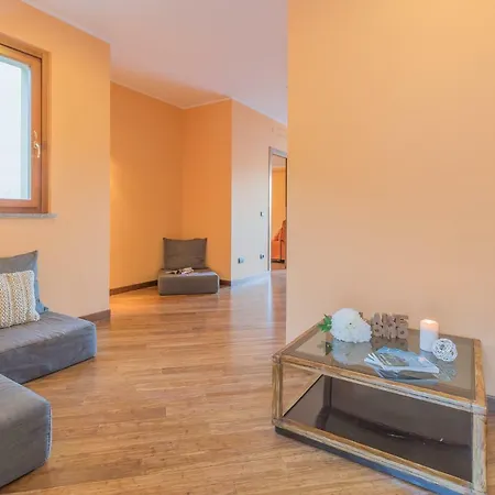 Varenna Paradise 3 Apartamento *